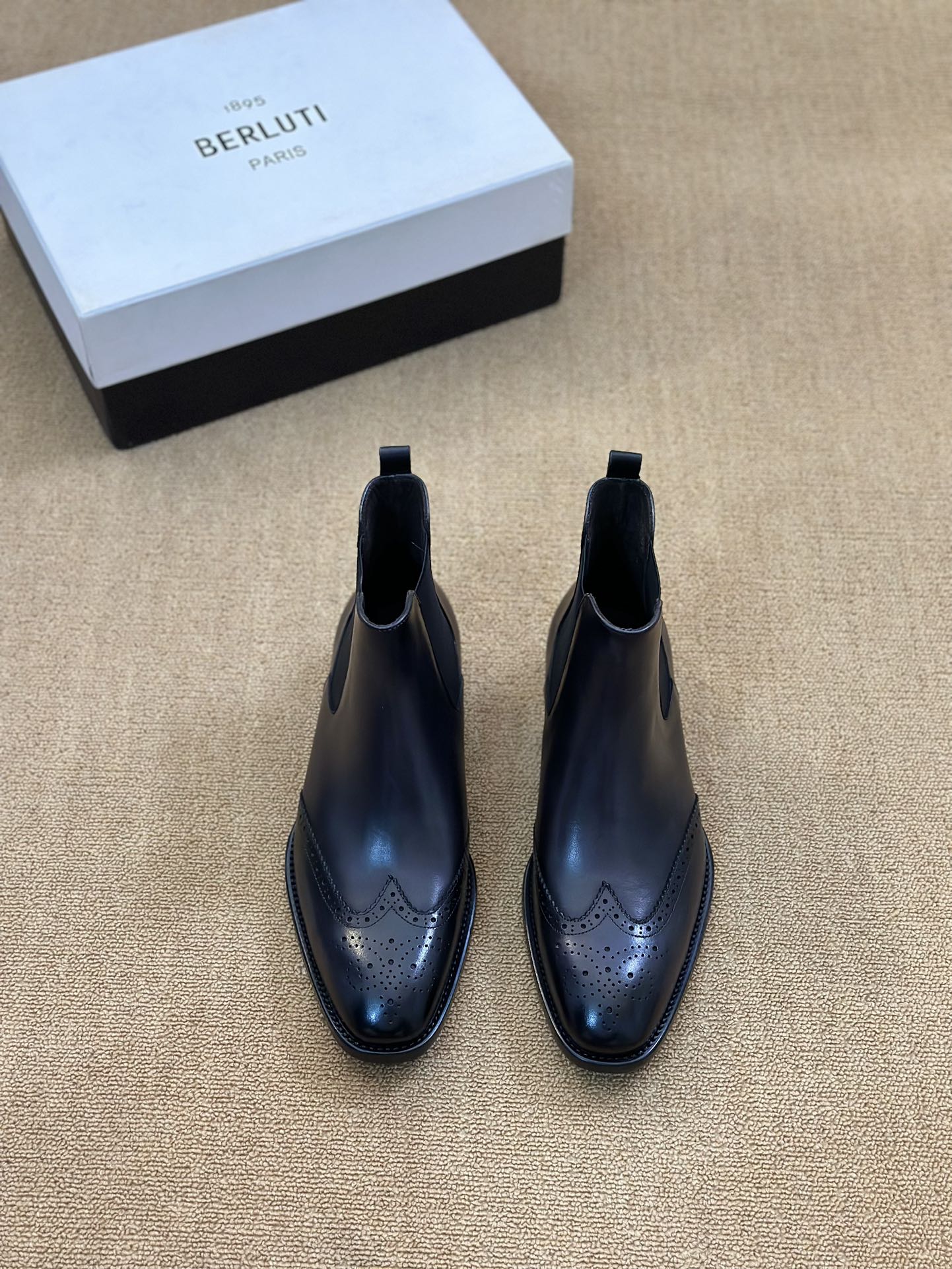 Berluti Men's Brogue Leather Chelsea Boots - Image 6