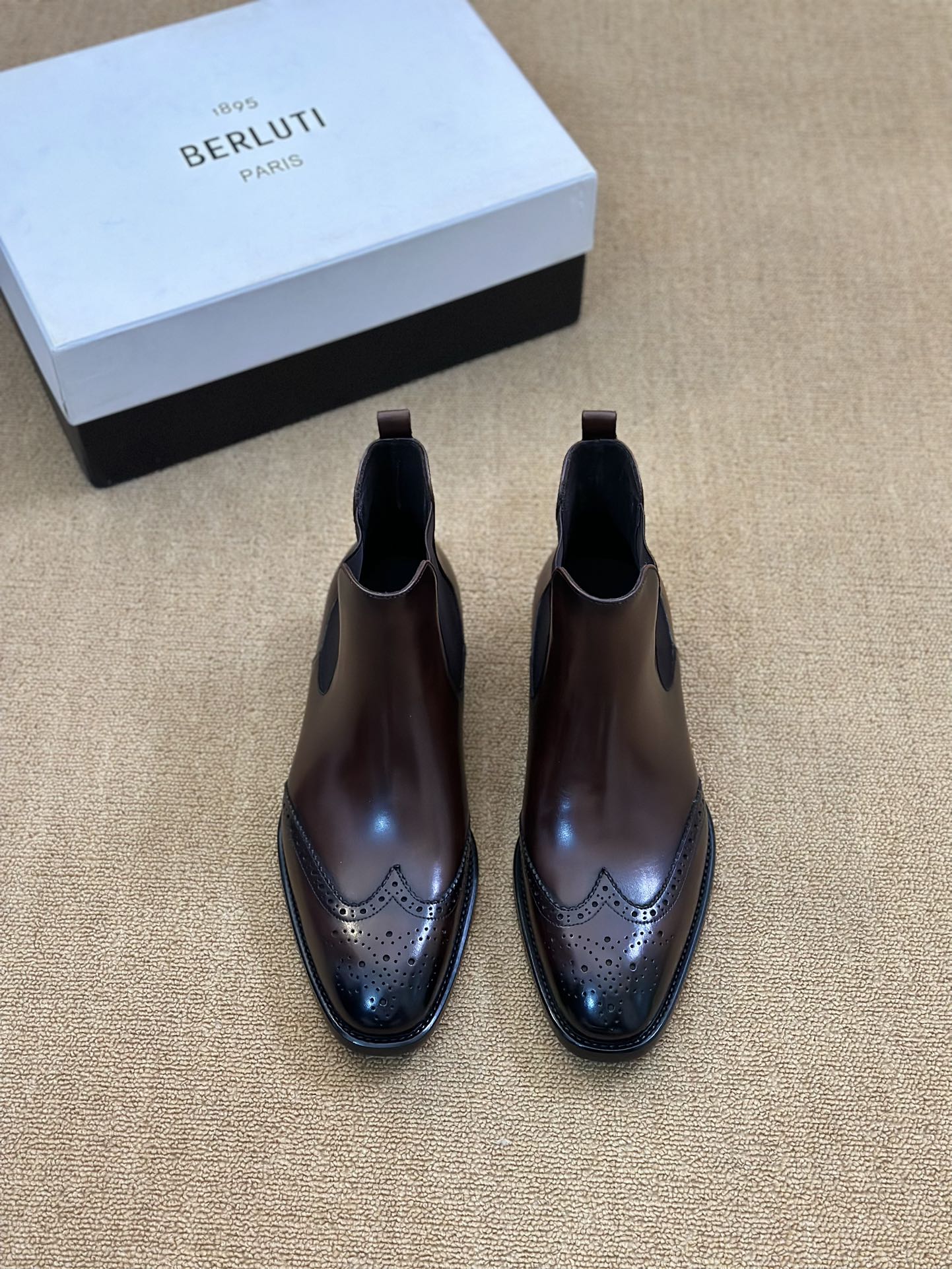 Berluti Men's Brogue Leather Chelsea Boots - Image 5