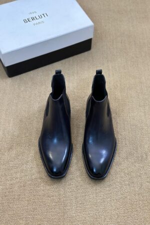 Berluti Polished Men's Leather Minimalist Chelsea Boots