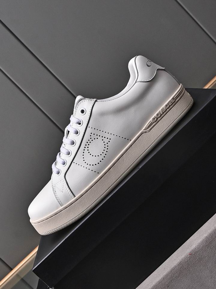 Coach White Leather Low-Top Sneakers
