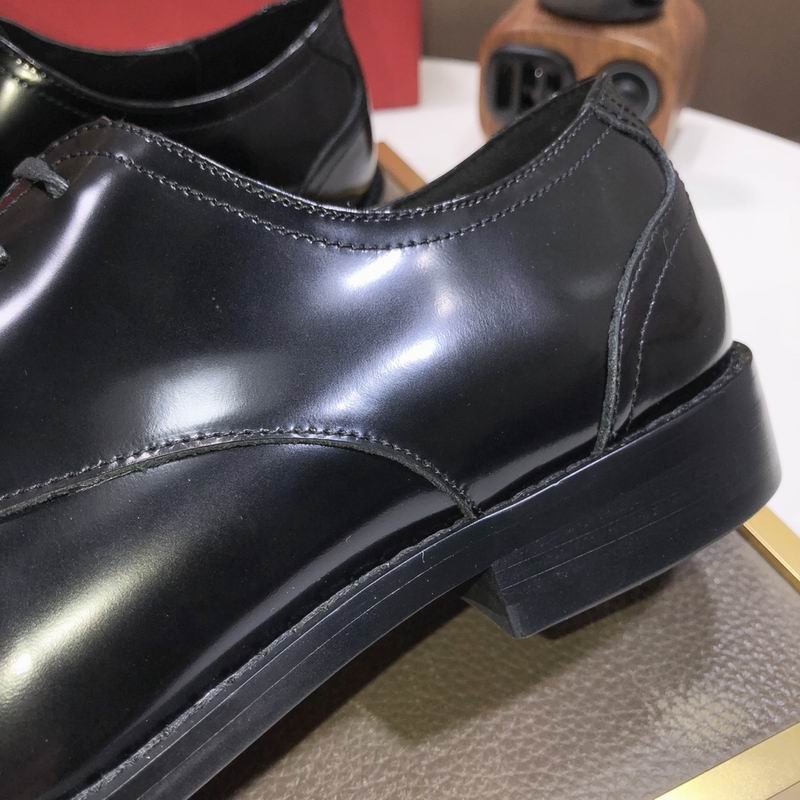 Salvatore Ferragamo Black Patent Leather Plain-Toe Oxford Shoes - Image 5