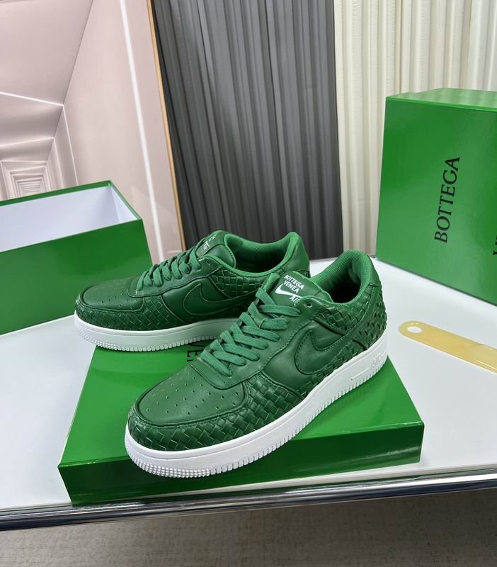 Bottega Veneta All-Green Woven Low-Top Sneaker, White Sole. - Image 5
