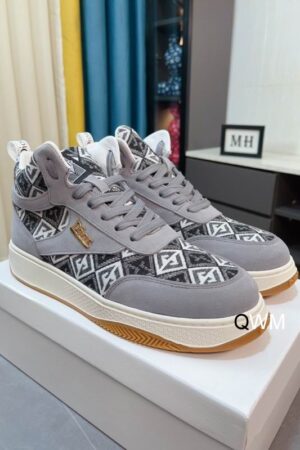 Dior B23 High-Top Sneaker in Gray