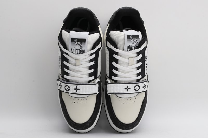 Louis Vuitton Trainer Mid-Top – The Ultimate White & Black Monogram - Image 3