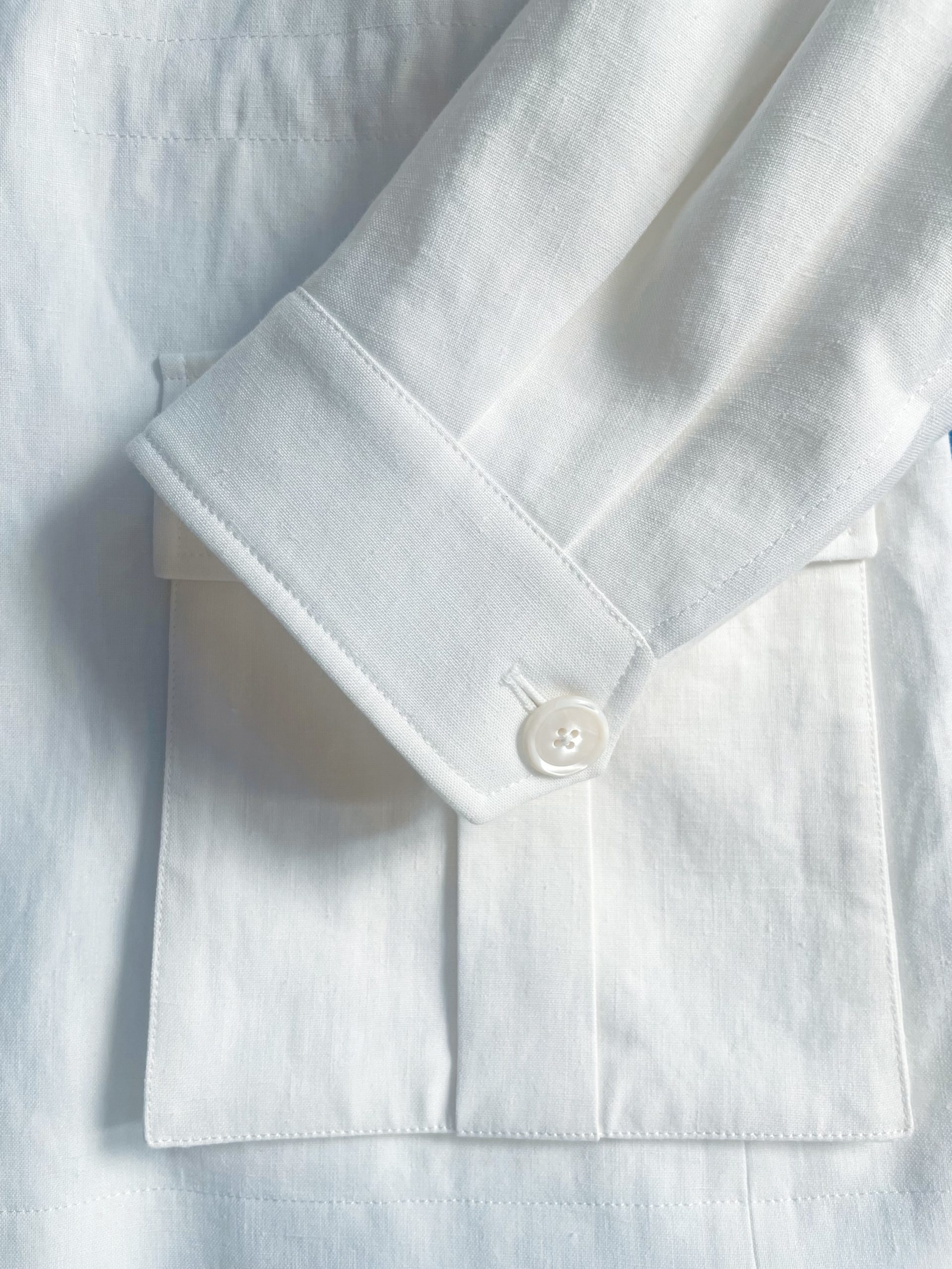 Burberry White Linen Safari Jacket - Image 2