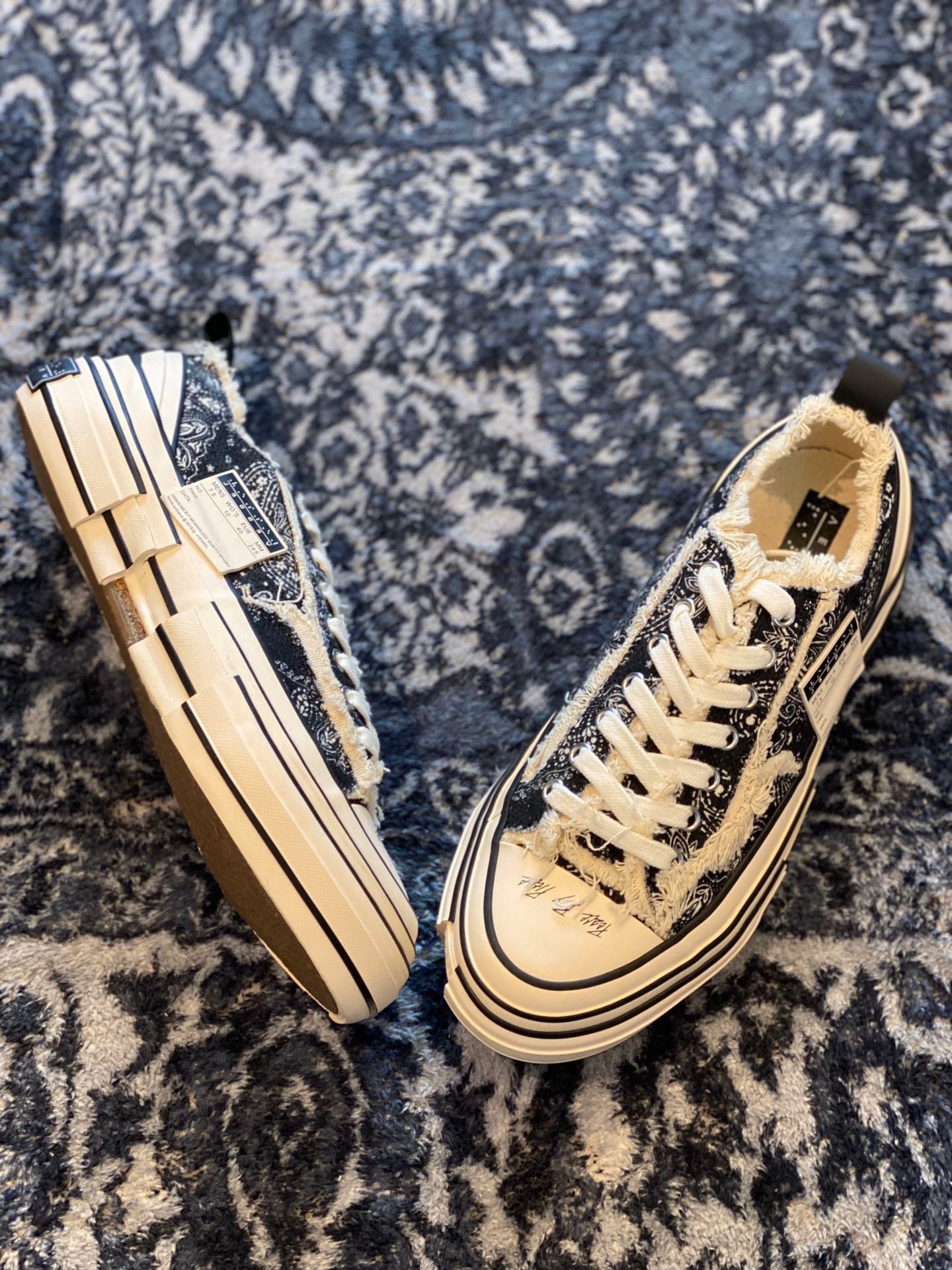 Maison Mihara Yasuhiro Peterson OG Sole Bandana Paisley Low-Top Sneakers - Image 4
