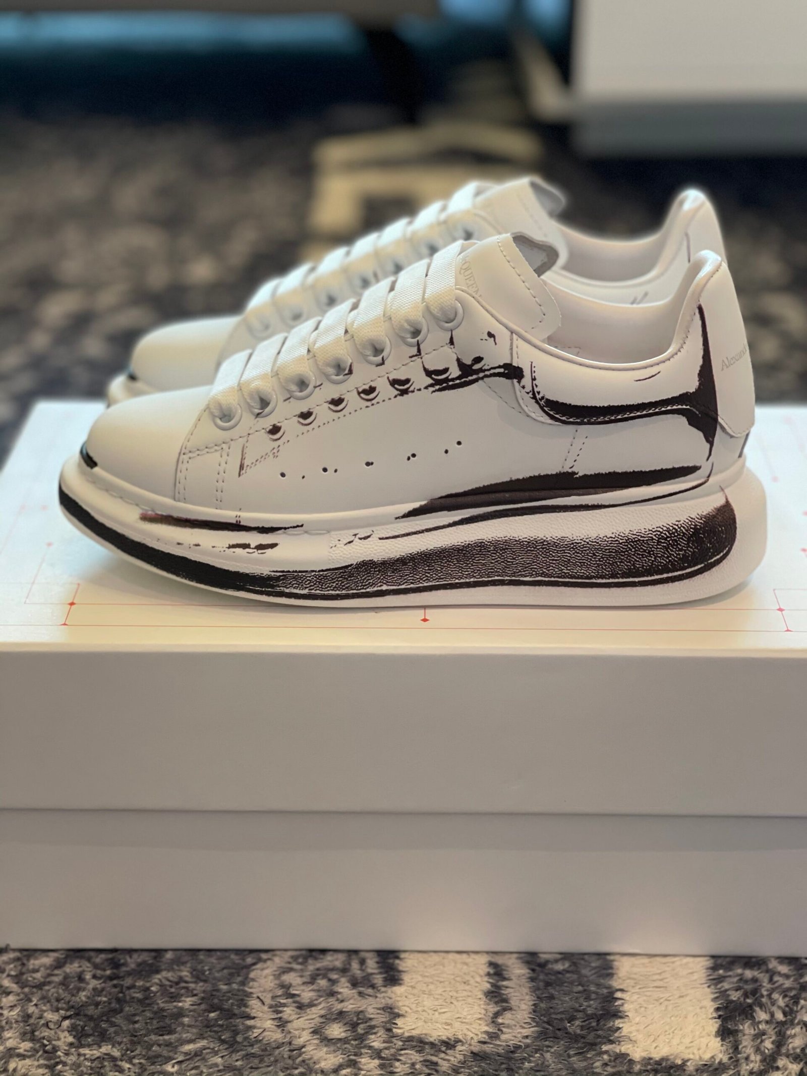 Alexander McQueen Sketch Print Sneakers -White & Black - Image 3