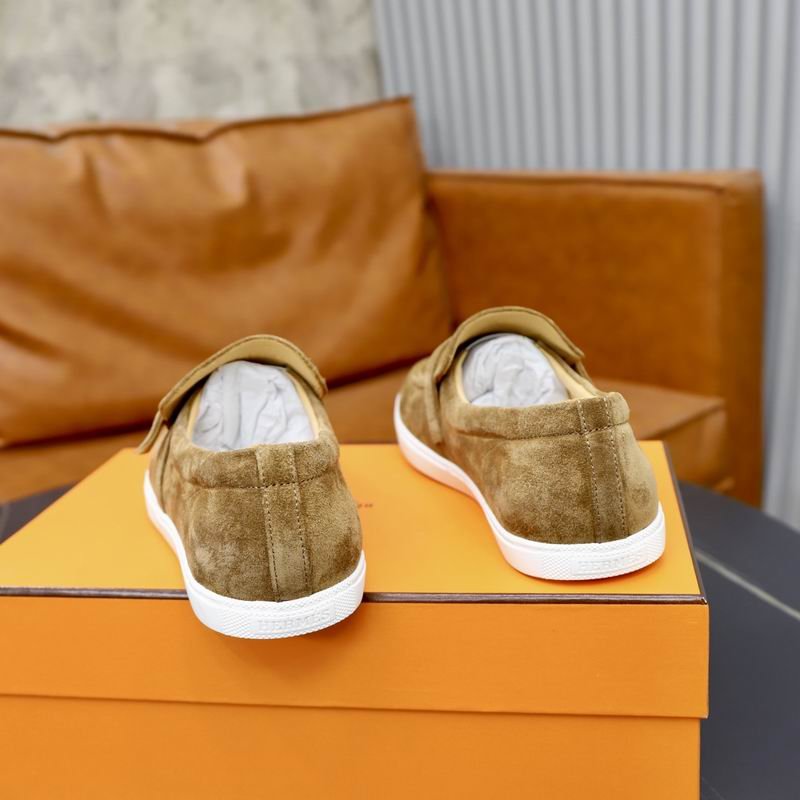 Hermès Loafer in Taupe Suede - Image 3
