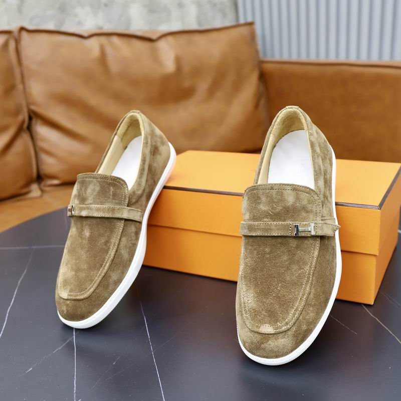 Hermès Loafer in Taupe Suede - Image 4