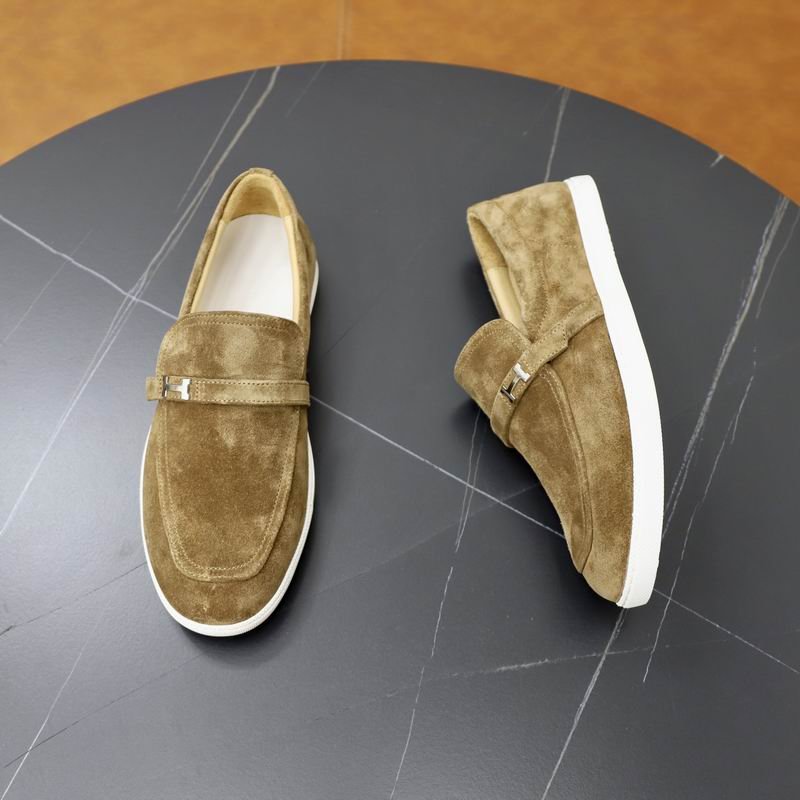 Hermès Loafer in Taupe Suede - Image 5